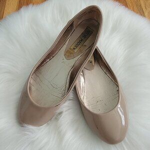 Steve Madden Taupe Flats